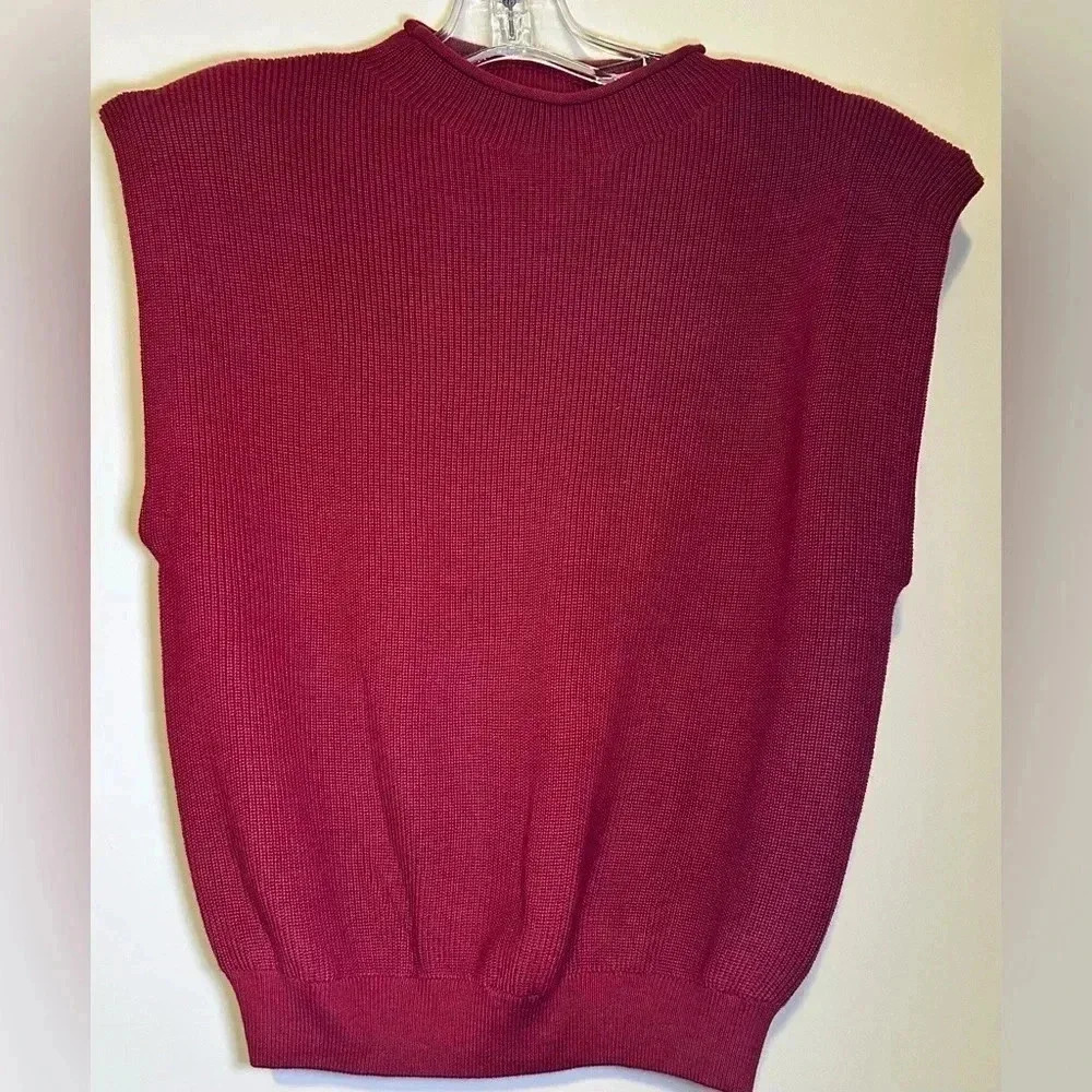 NWT Ellison wine mock neck padded power shoulder top size L - Picture 1 of 8